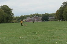 Looking to Kensington Palace