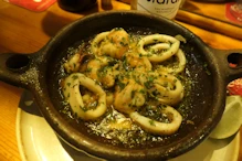 Garlic prawns and calamari – reminiscent of Captain Torres 50 years ago