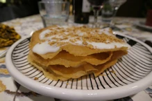 crisp pancakes with cream