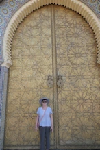 Main gate with Robyn