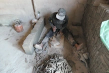 Triming clay to square