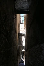 Narrow alley
