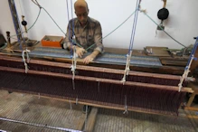 Weaving plant silk