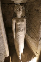 Statue of wife