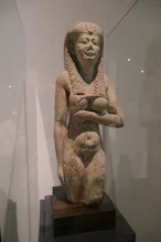 A statue of a woman