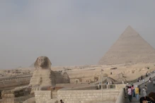 The sphynx and the great pyramid
