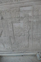 Offerings of a lady with Nubian features