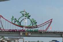 Boat motif on bridge Cai Be