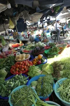 Market (quiet due to new year) vegeies
