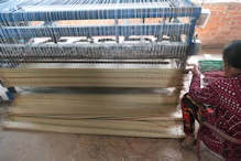 Mat weaving loom