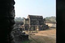 Side temple
