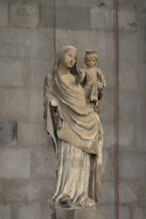 St Mary del Pi statue