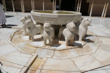 Nazaries palace lions fountain