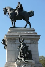 Equestrian statue of Guseppi Garabaldi
