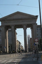 A large arch with date 1815