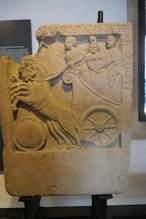 Chariot racer memorial