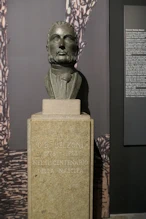 The man who collected lots of Egyptian artifacts