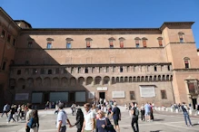 Near Piazza Maggori