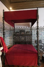 King's bed