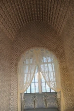 Room with tiled walls