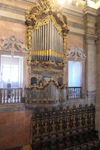 Organ an choir