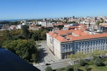 Monumental building