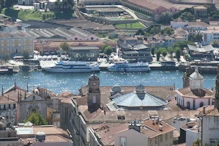 The Duro with cruise boats tied up