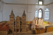 Model of palace and cathedral