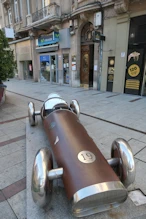 Racing car sculpture