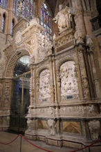 The choir screen side