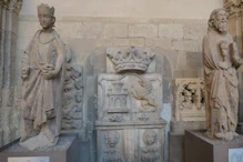 Heraldic stonework