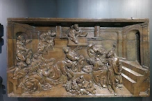 Caved wood basse relief