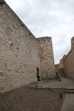 The space between walls with a sculpture