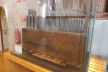 Old organ