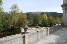 Horseshoe terrace