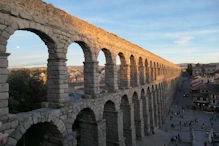 The aqueduct at sunset