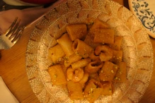 Pasta with prawns and pistachio