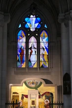 Modern stainned glass window