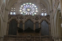 The rose window above an organ