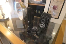 Old camera collection in restaurant in Menaggio