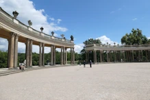 Entrance forecourt of Palace