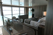 Bed room